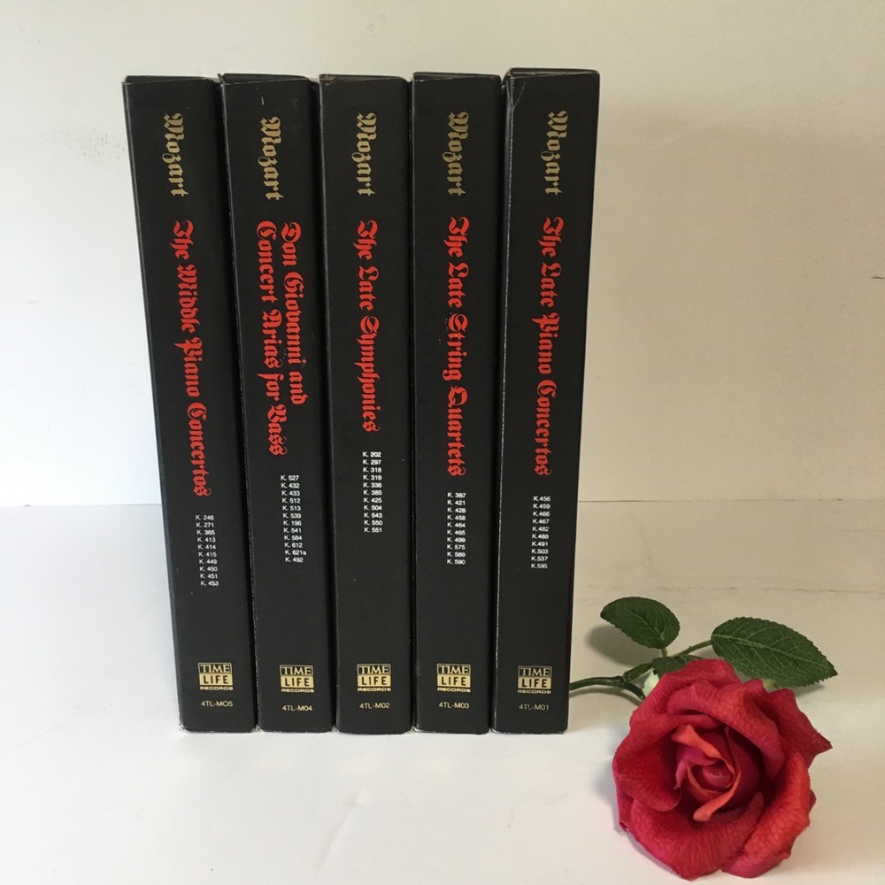 VTG. MOZART CASSETTE TAPES & BOOKS SET 25 tapes
